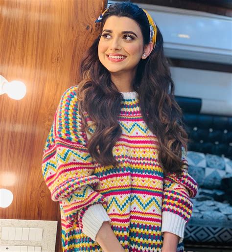 Nimrat Khaira Wallpapers